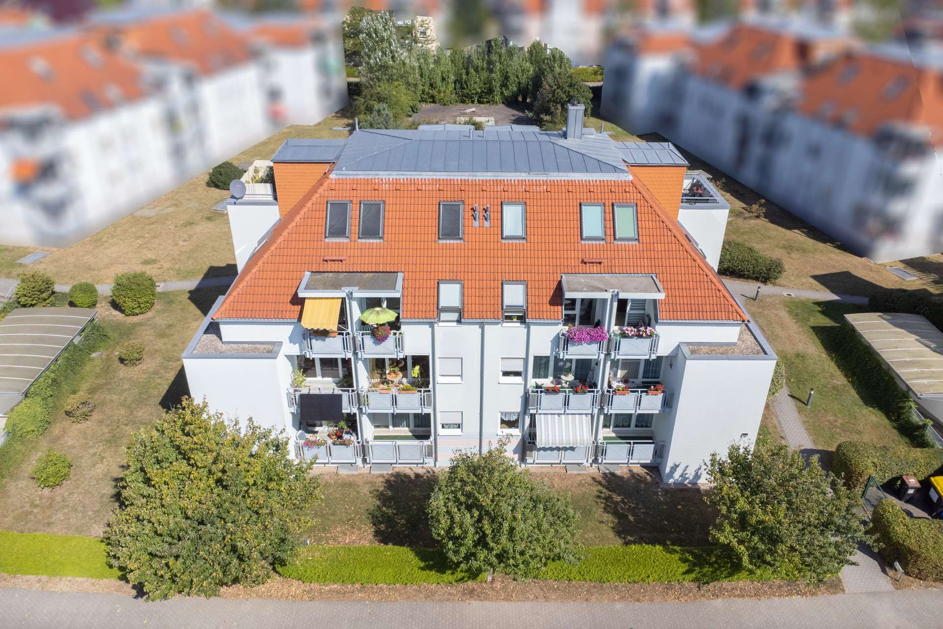 objektbilder Hausansicht, Außenring 32-34