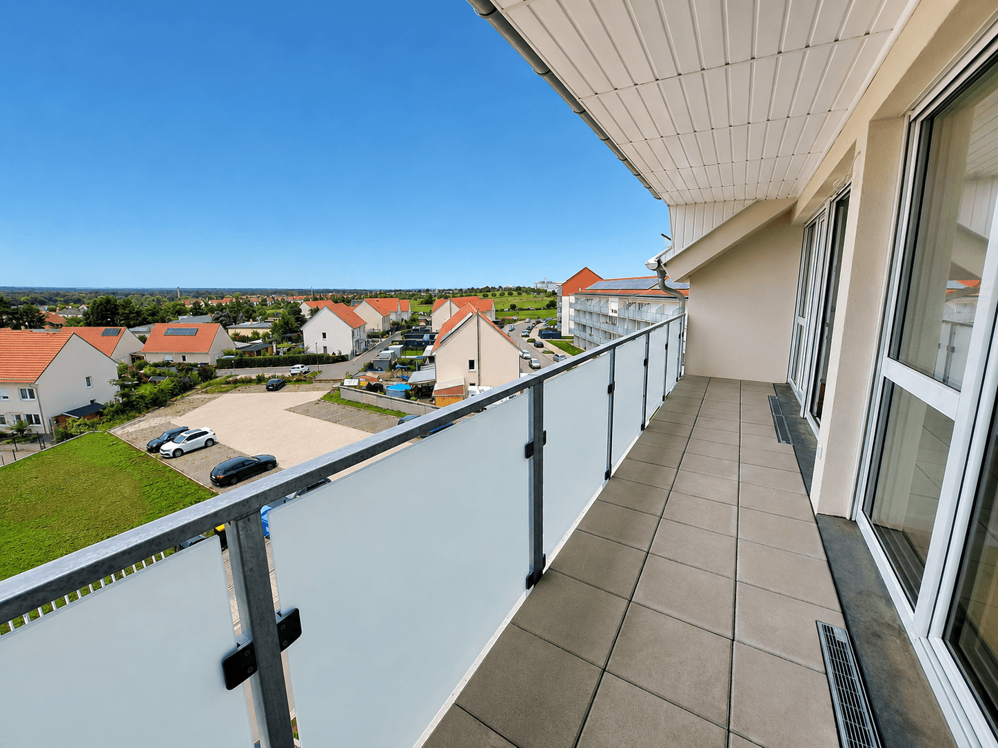 Haus mit Fahrstuhl Balkon
