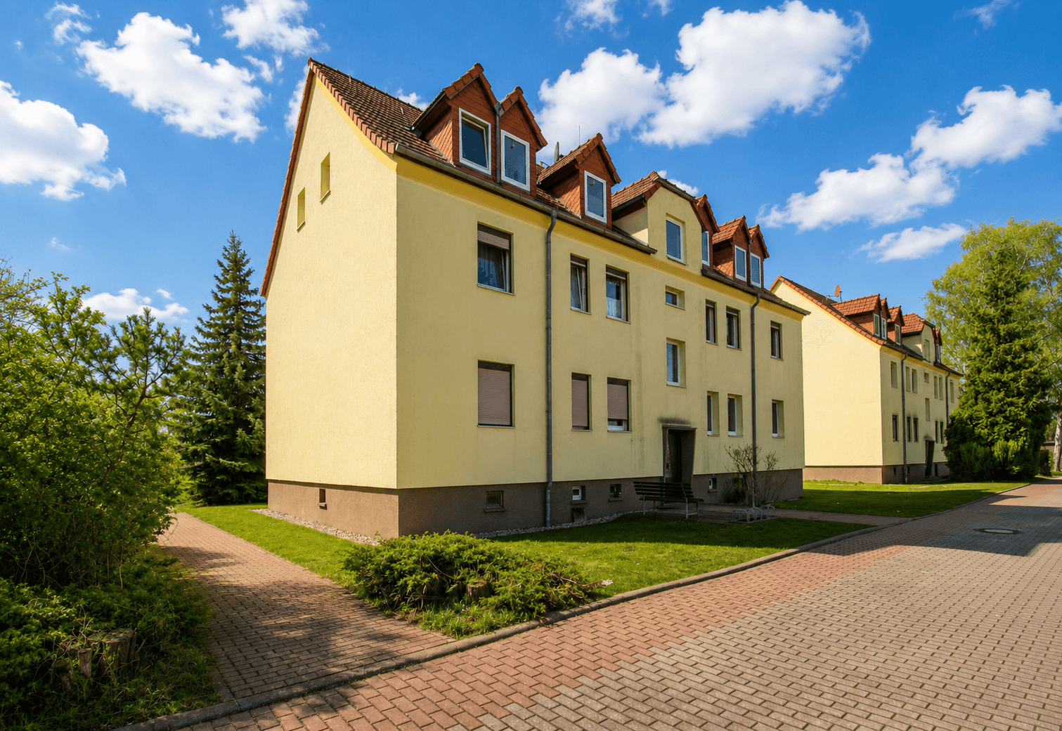 objektbilder Außenansicht Sommer