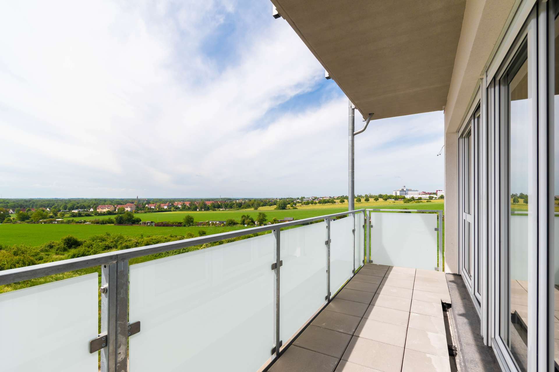 Haus mit Fahrstuhl Balkon