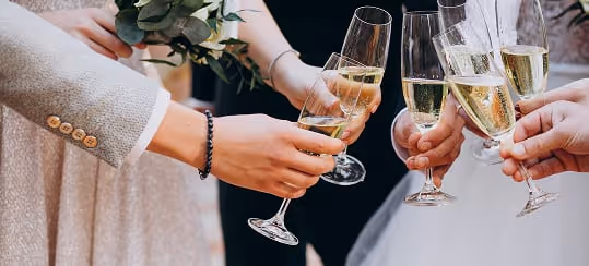 Offre mariage Goulu : service traiteur complet pour un repas de mariage elegant et sur-mesure.