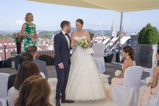 Heiraten über den Dächern von Bern