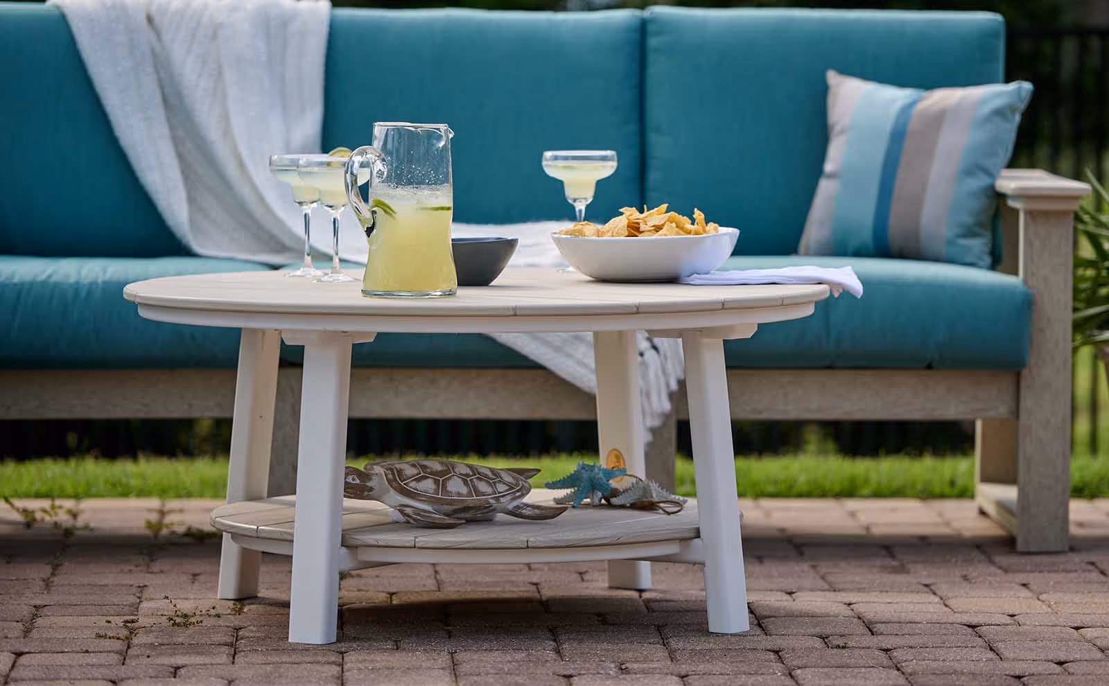 Deluxe Conversation Table