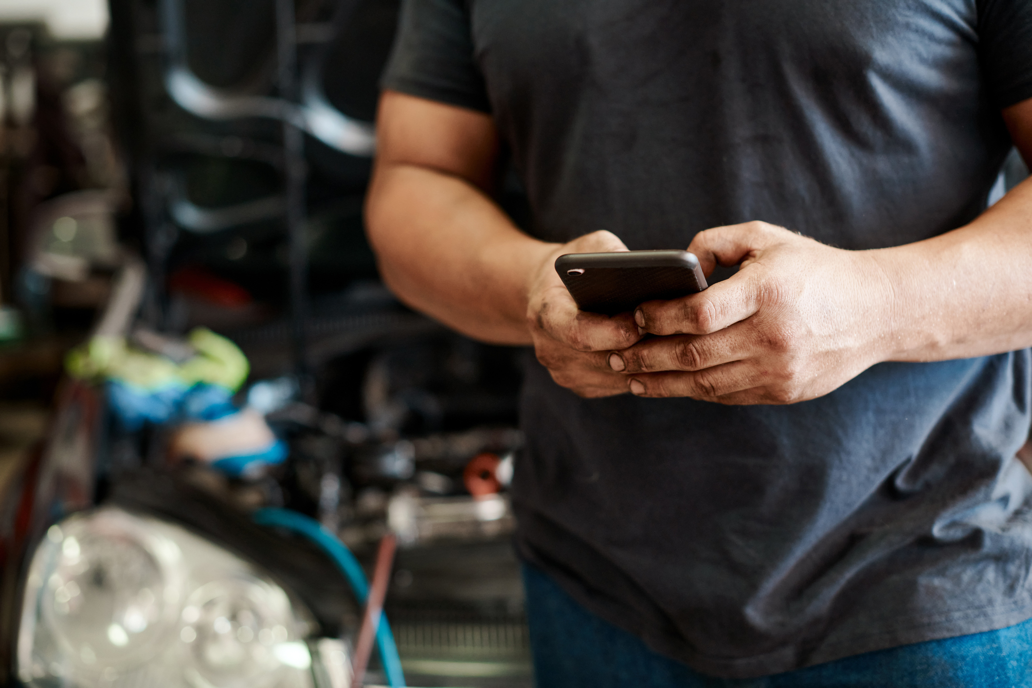 Crash Champions Empowers Team Members with  AI and Tools from CCC 