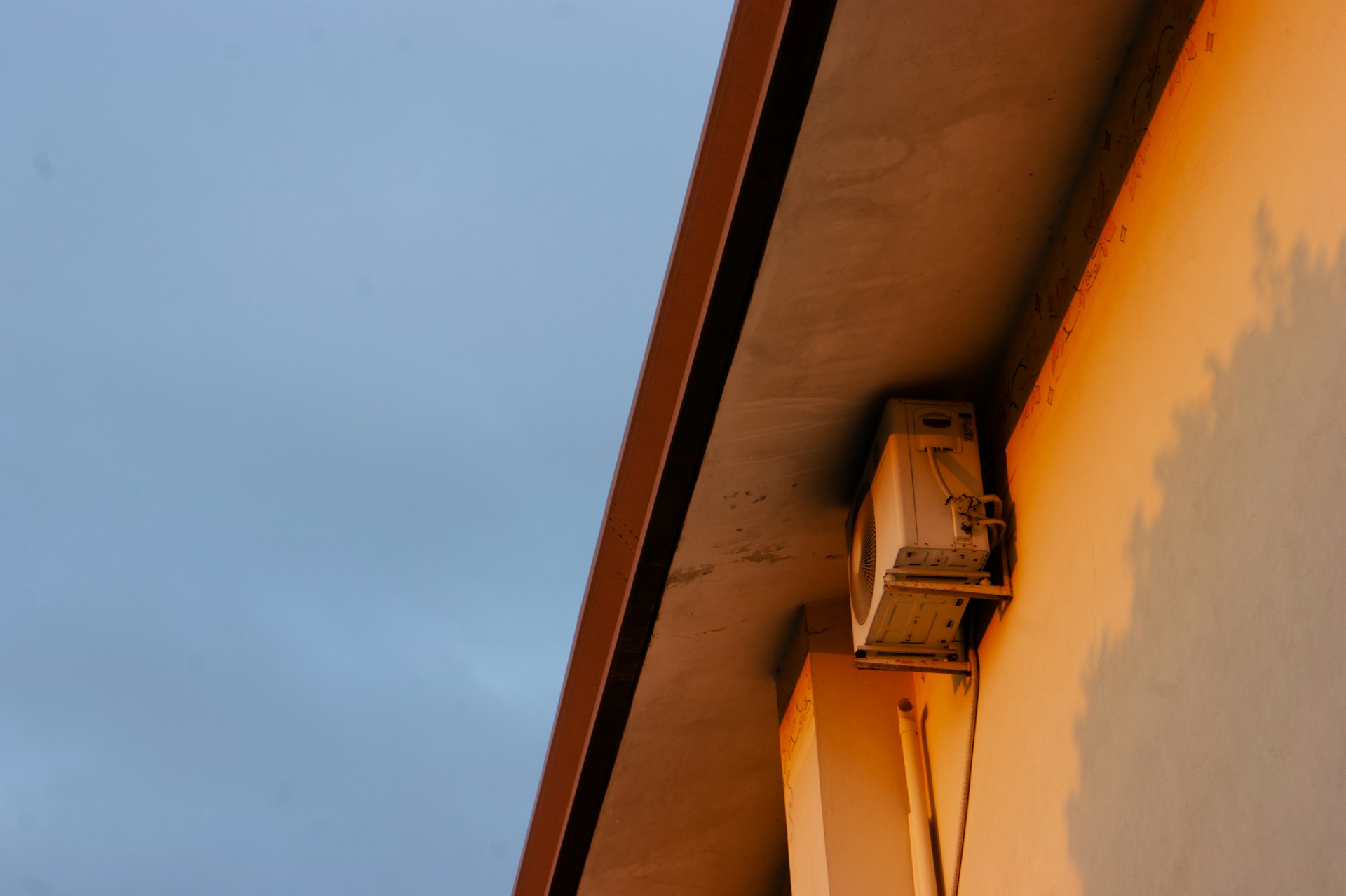 Addressing Compressor Issues in Your Kent Ductless Air Conditioning Units