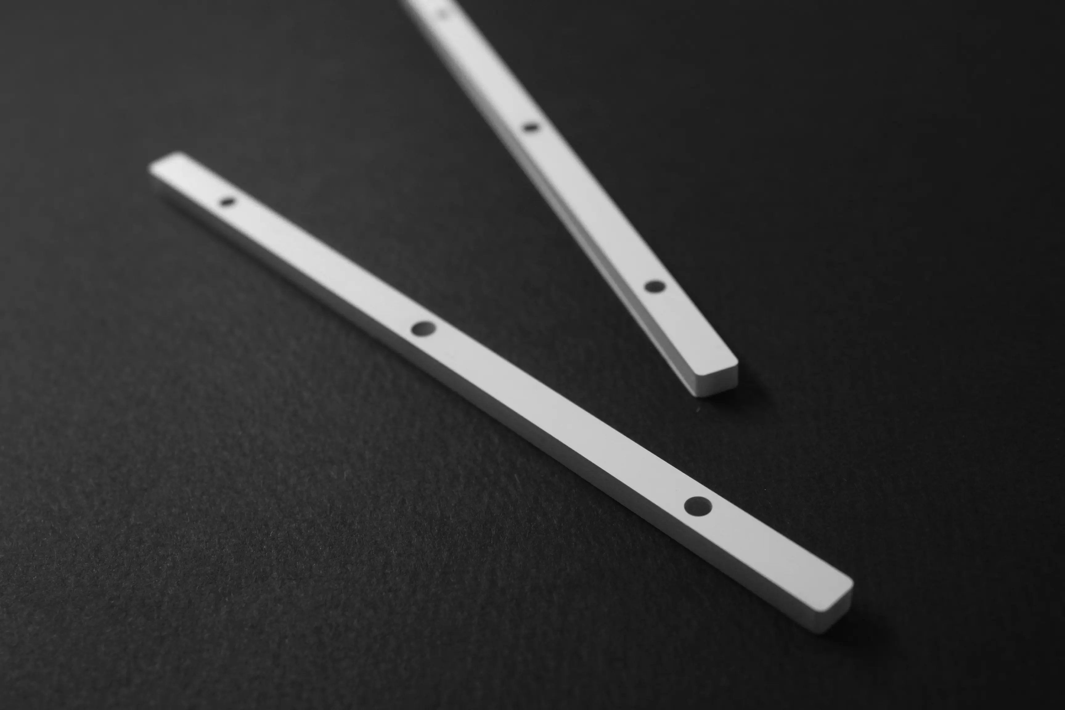 RFCAMP HF | NFC hard tags are industrial RFID transponders with NXP I-Code SLIX chip, temperature-resistant up to 150 °C, and suitable for mounting on or off metal surfaces.