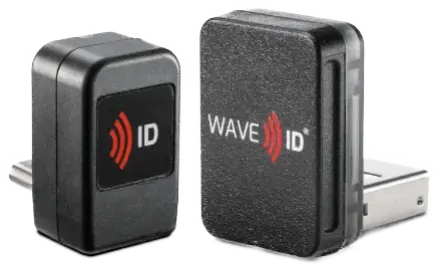 Der rf IDEAS WAVE ID Nano ist ein ultrakompakter Dualfrequenz-RFID-Berechtigungsleser, der vollwertige sichere Authentifizierung im weltweit kleinsten Formfaktor bietet und 125-kHz-Proximity-Karten sowie 13,56-MHz-ISO-14443-kontaktlose Smartcards einschließlich HID SEOS, LEGIC Secure und MIFARE Secure unterstützt. Er ist in USB-A- und robusten USB-C-Varianten erhältlich und lässt sich nahtlos in Laptops, Tablets, Monitore, Drucker und Embedded-Systeme integrieren, während der Platzbedarf am Arbeitsplatz minimal bleibt. Mit Unterstützung für Tastaturemulation, SDK- und CCID-Modi, FIDO2-NFC-Authentifikatoren sowie breiter Kompatibilität mit Windows, macOS, Linux, Android, ChromeOS und Raspberry-Pi-Plattformen ermöglicht der WAVE ID Nano passwortloses Login, sichere Druckfreigabe, Zeit- und Anwesenheitserfassung, mobile Authentifizierung und POS-Workflows in Unternehmens- und mobilen Umgebungen.