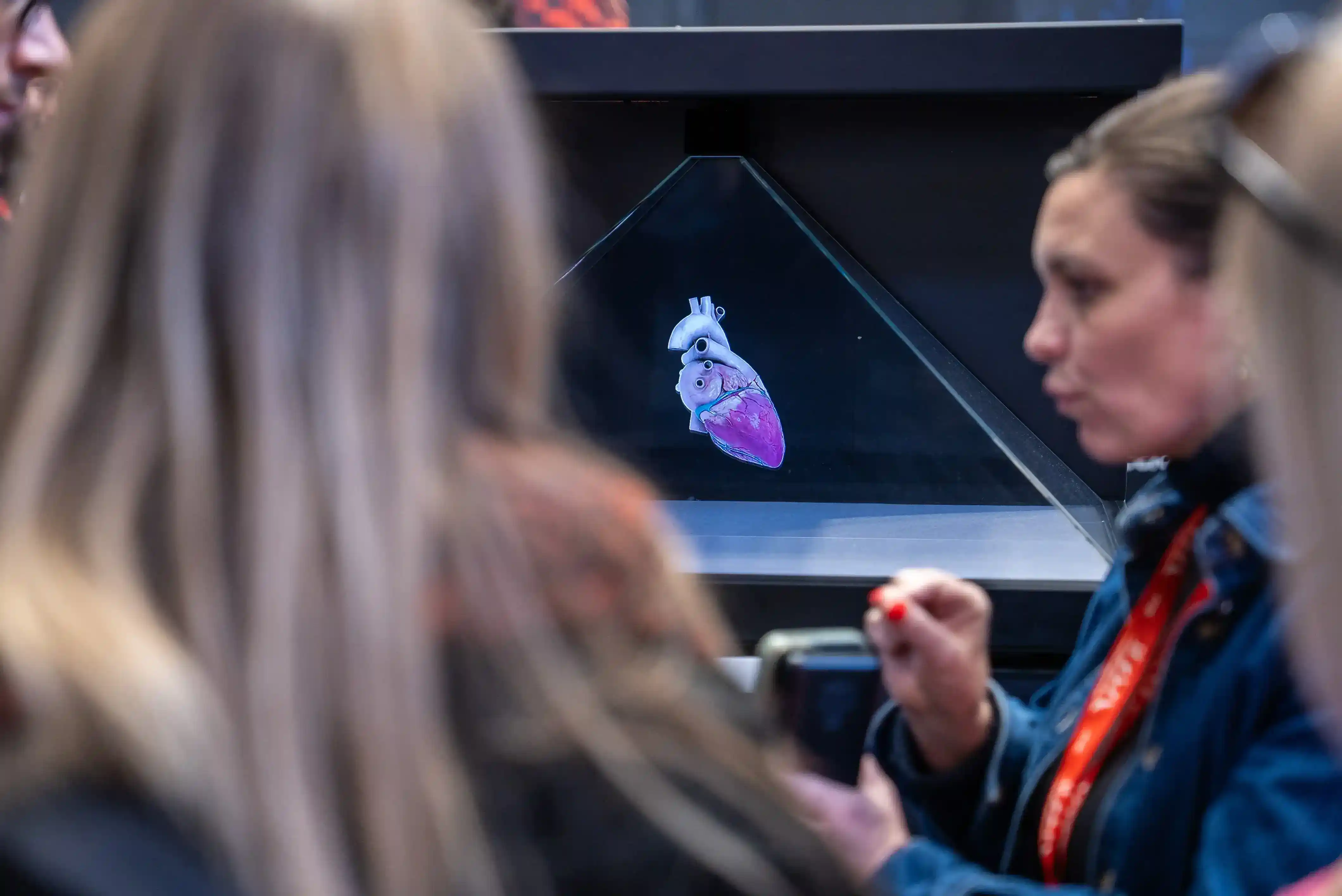 Hologramme de type pyramide