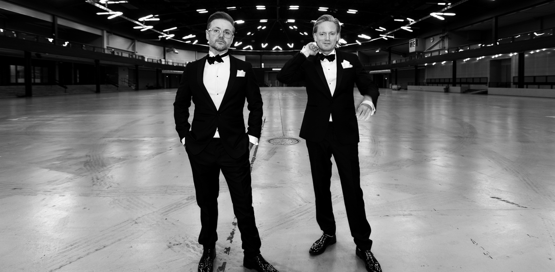 TooManyLeftHands indtager Royal Arena 11. april 2026 med Magicbox og deres største DJ-show nogensinde. Se line-up, showdetaljer og hvad du kan forvente.