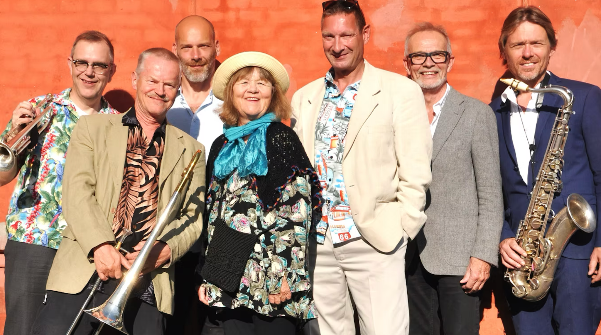 Daimi med sit jazzband og deres instrumenter