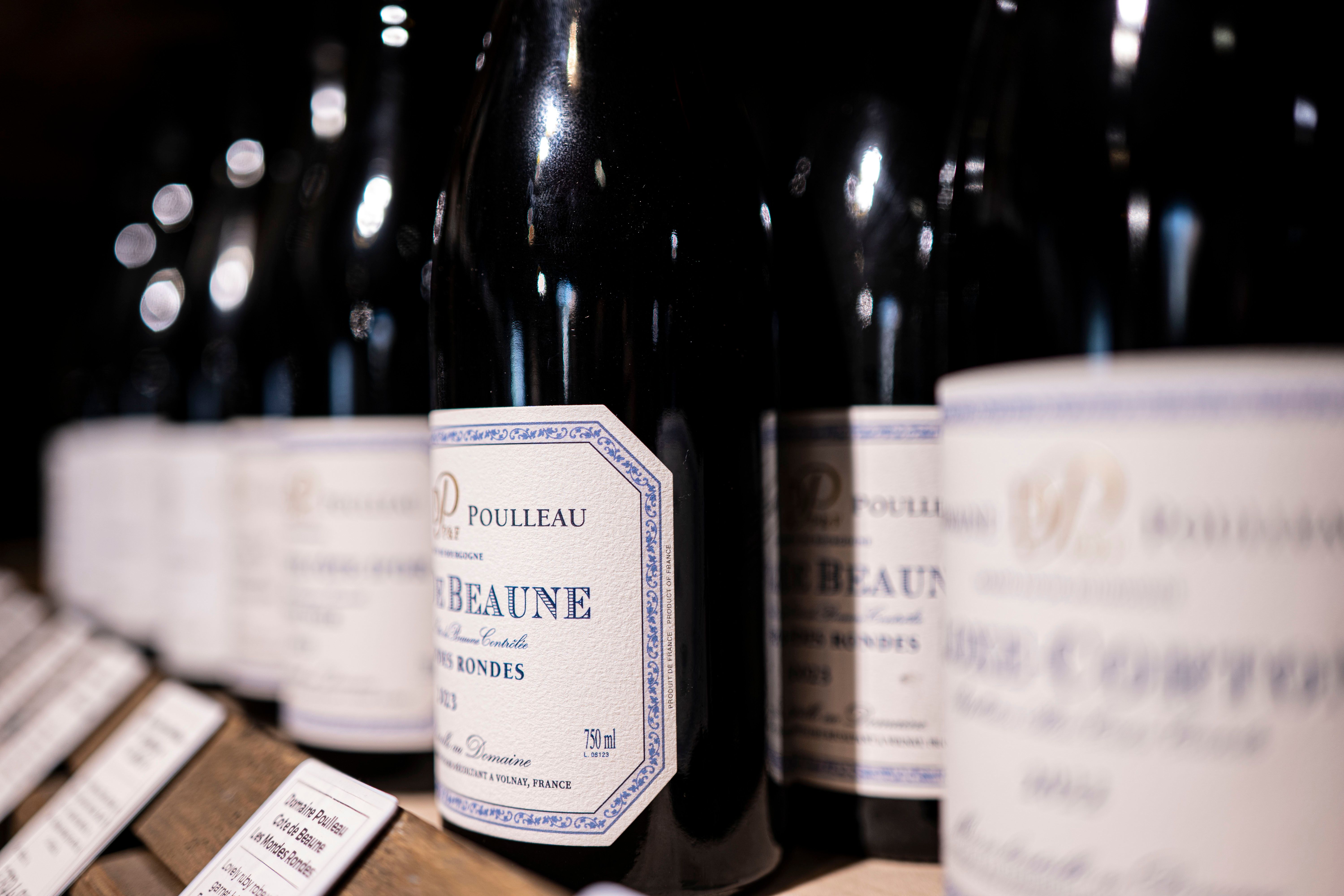 Supervin i Aalborg holder gratis vinsmagning hver fredag i sommer med nyt tema hver uge - fra Beaujolais til grill- og terrassevine. Se ugens program.