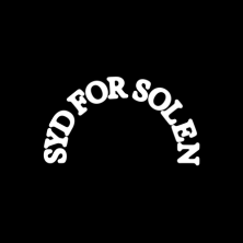 Syd for solen 2026 holder tre dage med musik i Valbyparken 13.-15. august. Oplev The xx, Lorde, Turnstile, Medina og mange flere. Se lineuppet.
