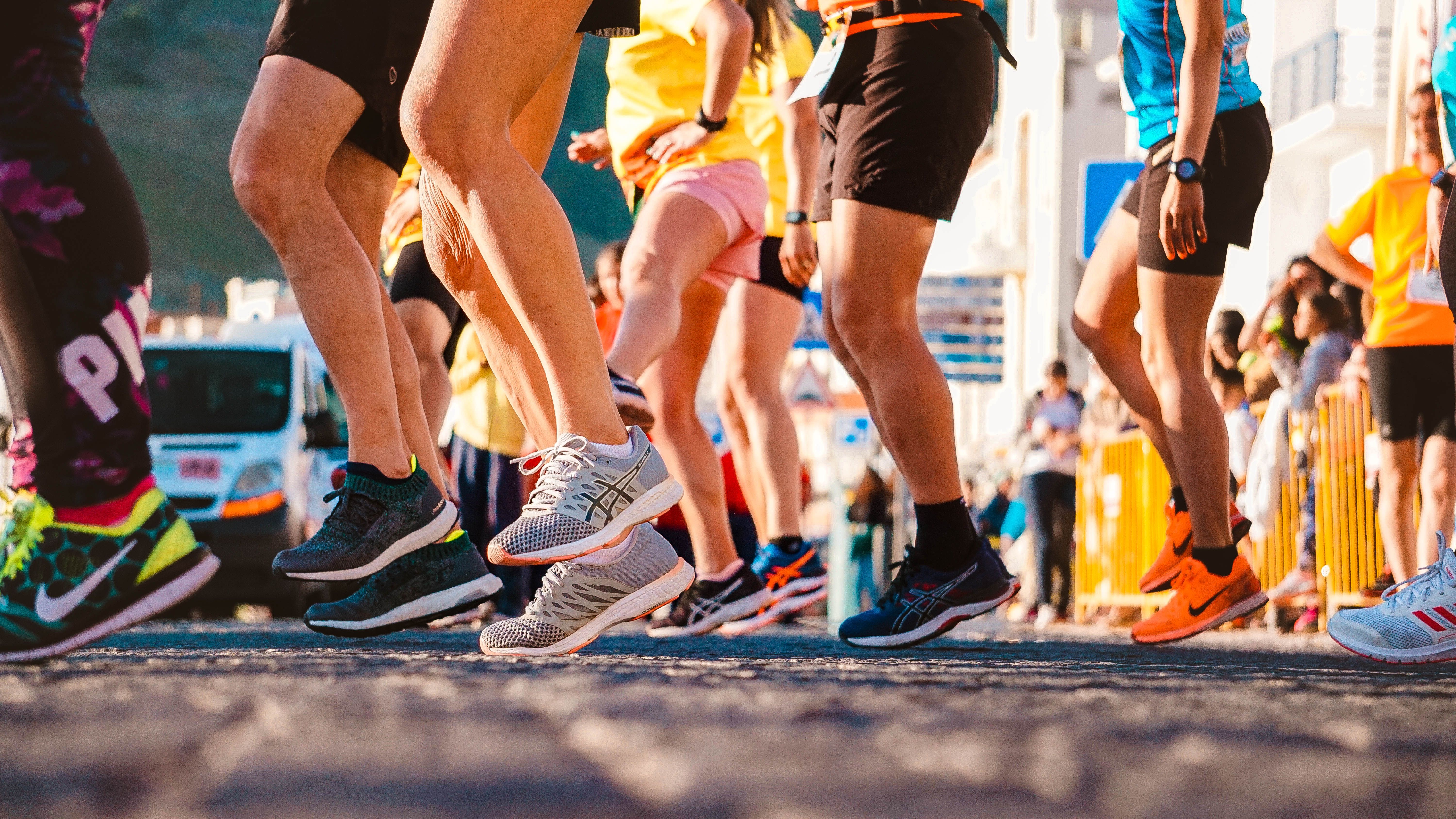 DHL Stafetten København 2026 løber i Fælledparken den 24.-28. august. Se dato, sted, starttider og alt det praktiske til Danmarks største firmaløb.