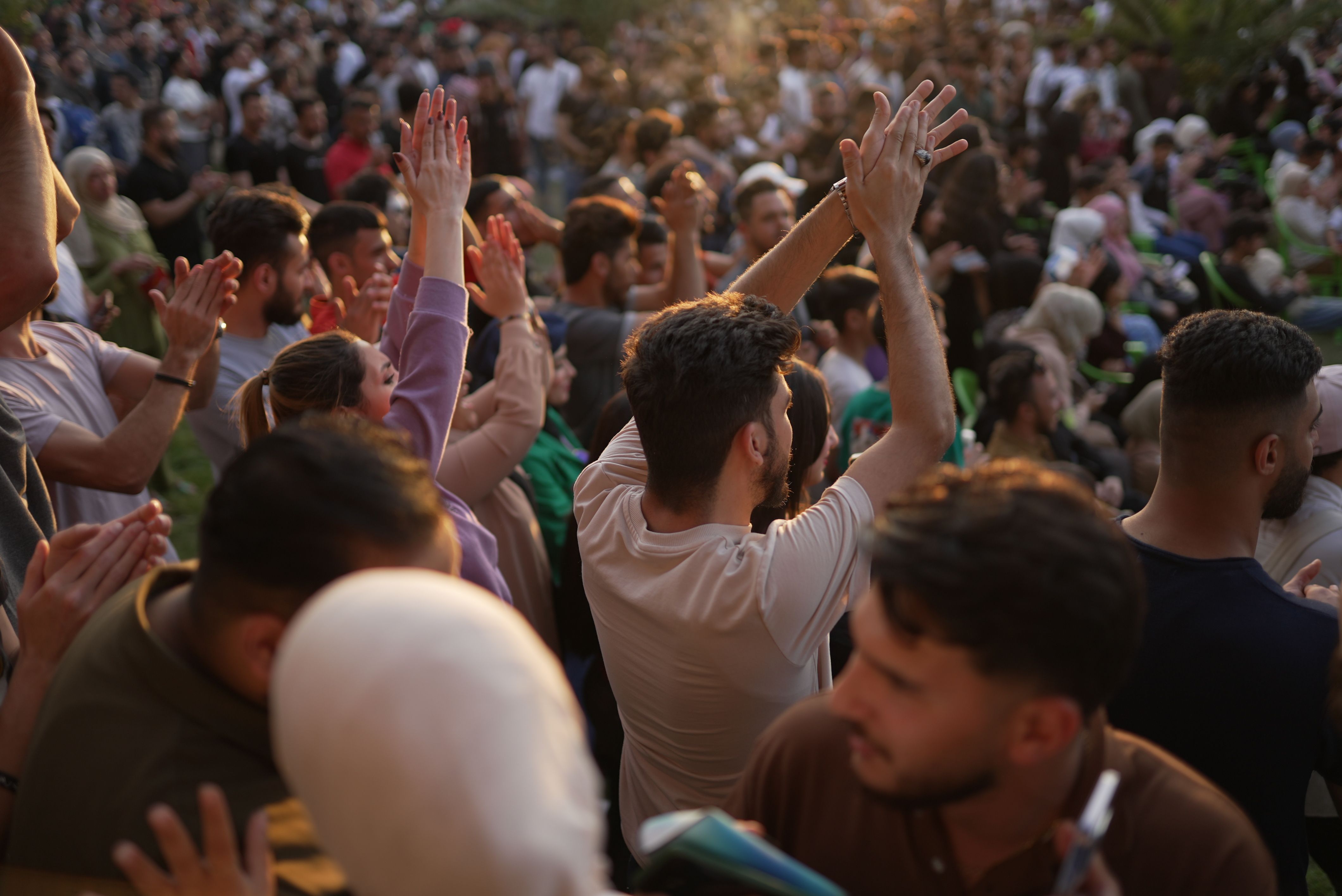 Blågaard Festival 2026 fylder Blågårds Plads på Nørrebro med gratis musik den 31. juli-1. august. Se hvad festivalen byder på, program og praktisk info.