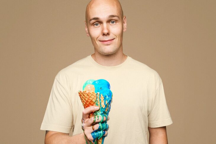 Peter Werner spiller sit stand-up show Ignorant i Musikhuset Aarhus fredag den 21. august 2026. Forbered dig på ømme mavemuskler. Se koncertinfo og billetter.