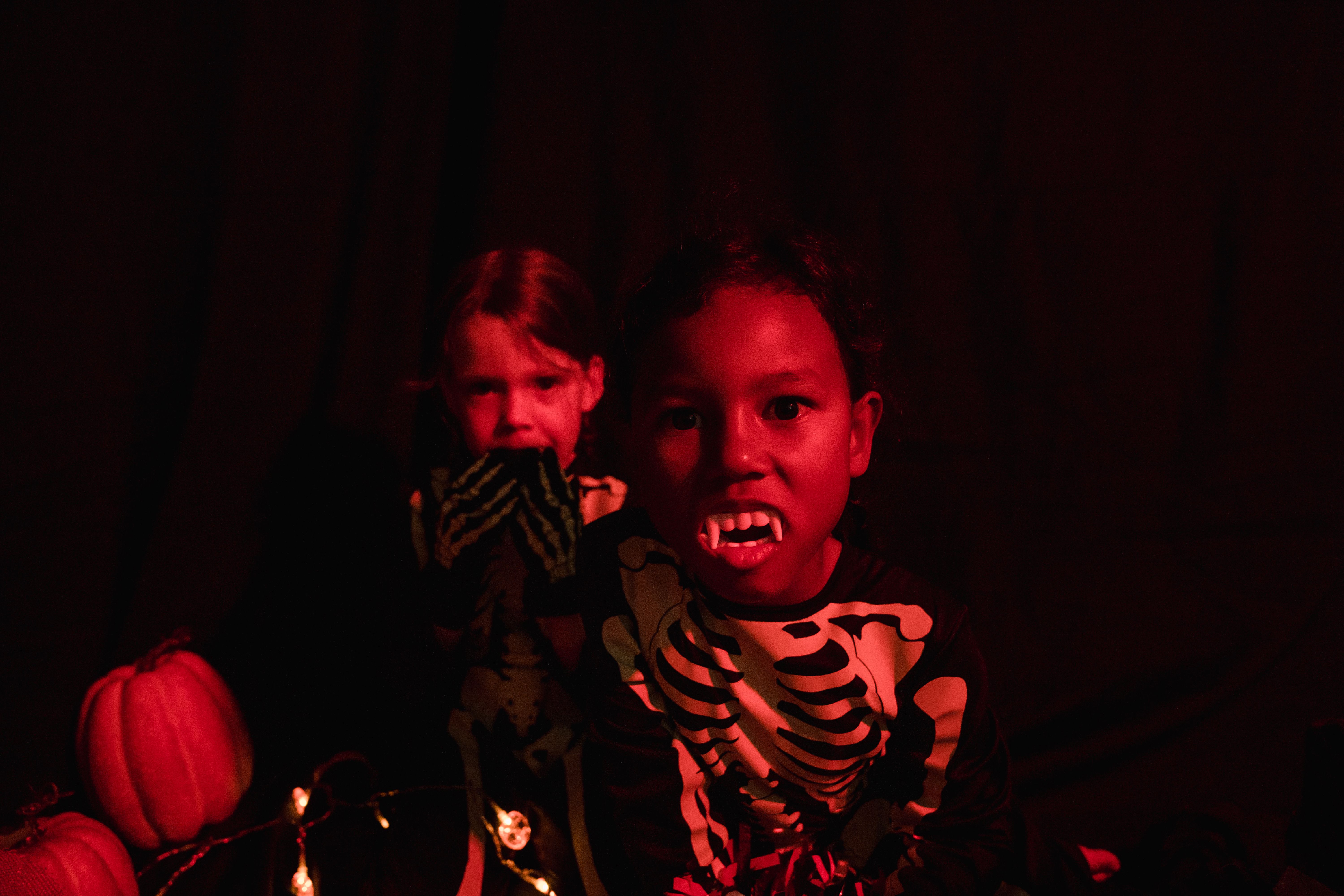 Halloween 2026 i Aarhus: Tivoli Friheden 3.-4., 10.-18. og 24.-25. oktober, Allehelgen i Den Gamle By og dragshow den 24. oktober.