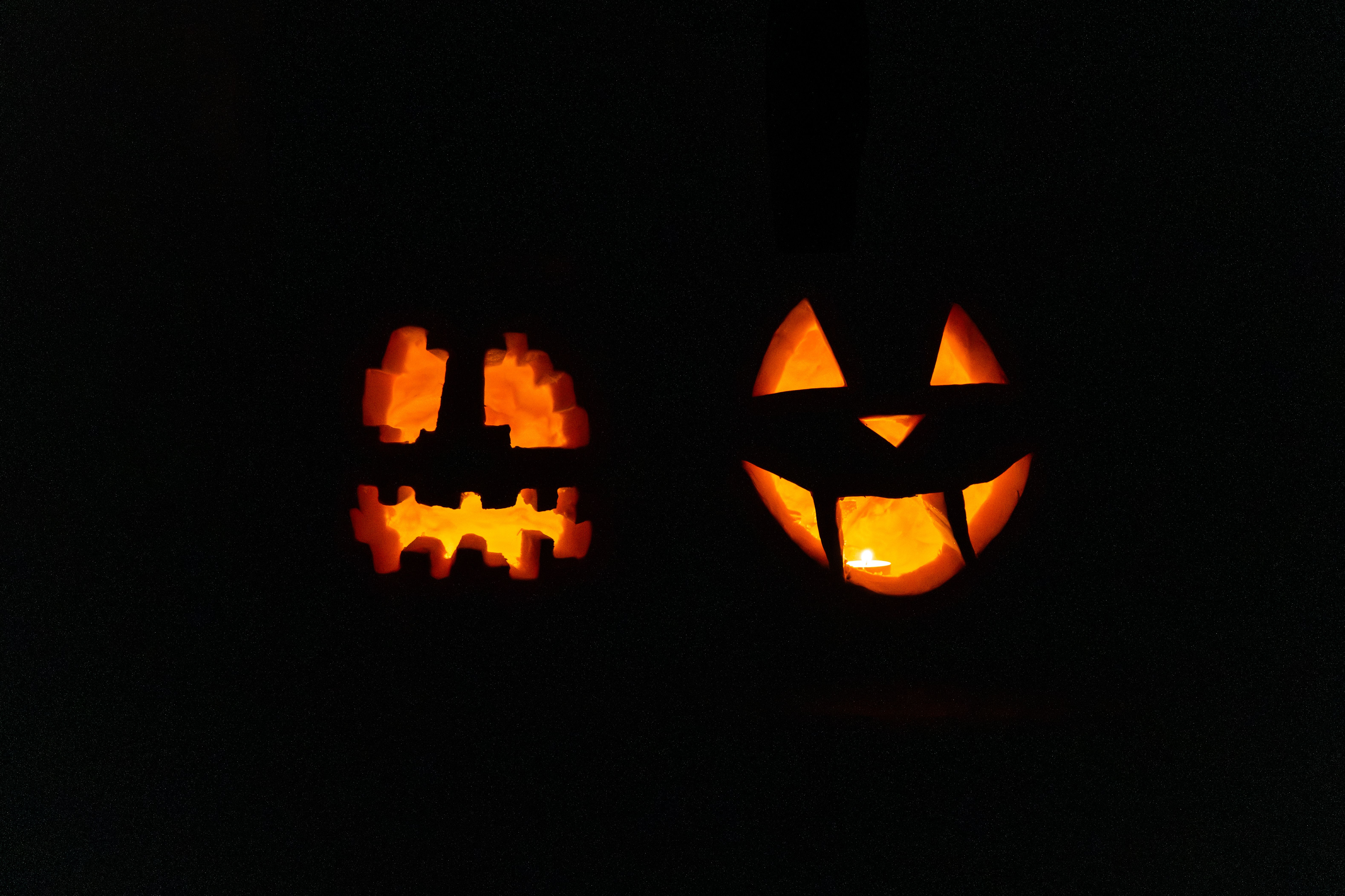 Halloween 2026 i Aalborg: Aalborg Zoo hele oktober, Fårups Høstfest med Lysfald og et halloweenløb i mørket den 24. oktober.