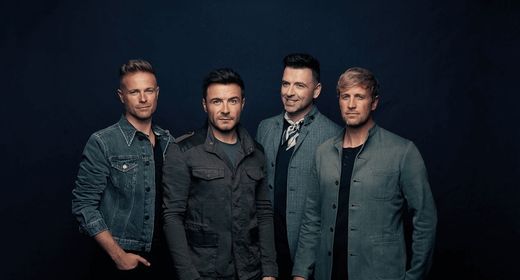 Westlife spiller i Royal Arena den 19. november på deres 25-års jubilæumsturné. De er tre på scenen, ikke fire. Se tider, og hvad der er tilbage af billetter.
