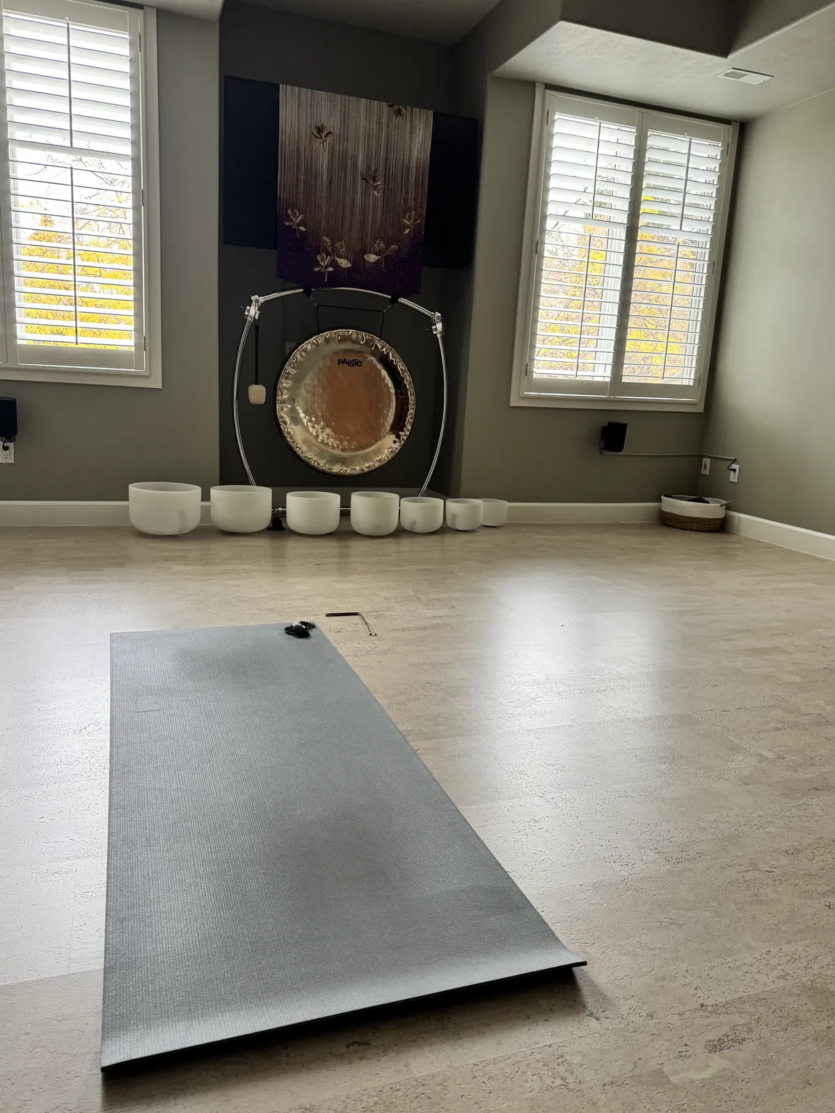 The YogaSoul shala with a single mat laid out