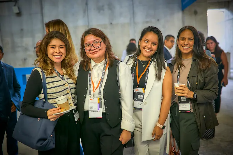 FOTO DE ASISTENTES DE SHIFT CONNECT