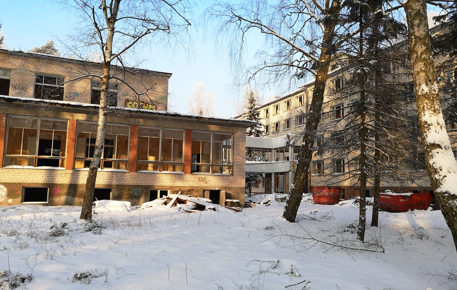 EDINBURGH — apartment building in Jurmala, Latvia, view 13