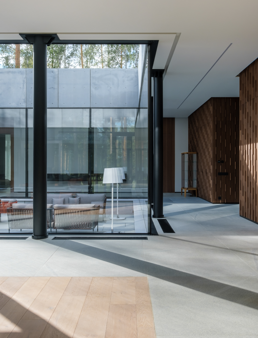 BW — private residence in Ural Region, view 17