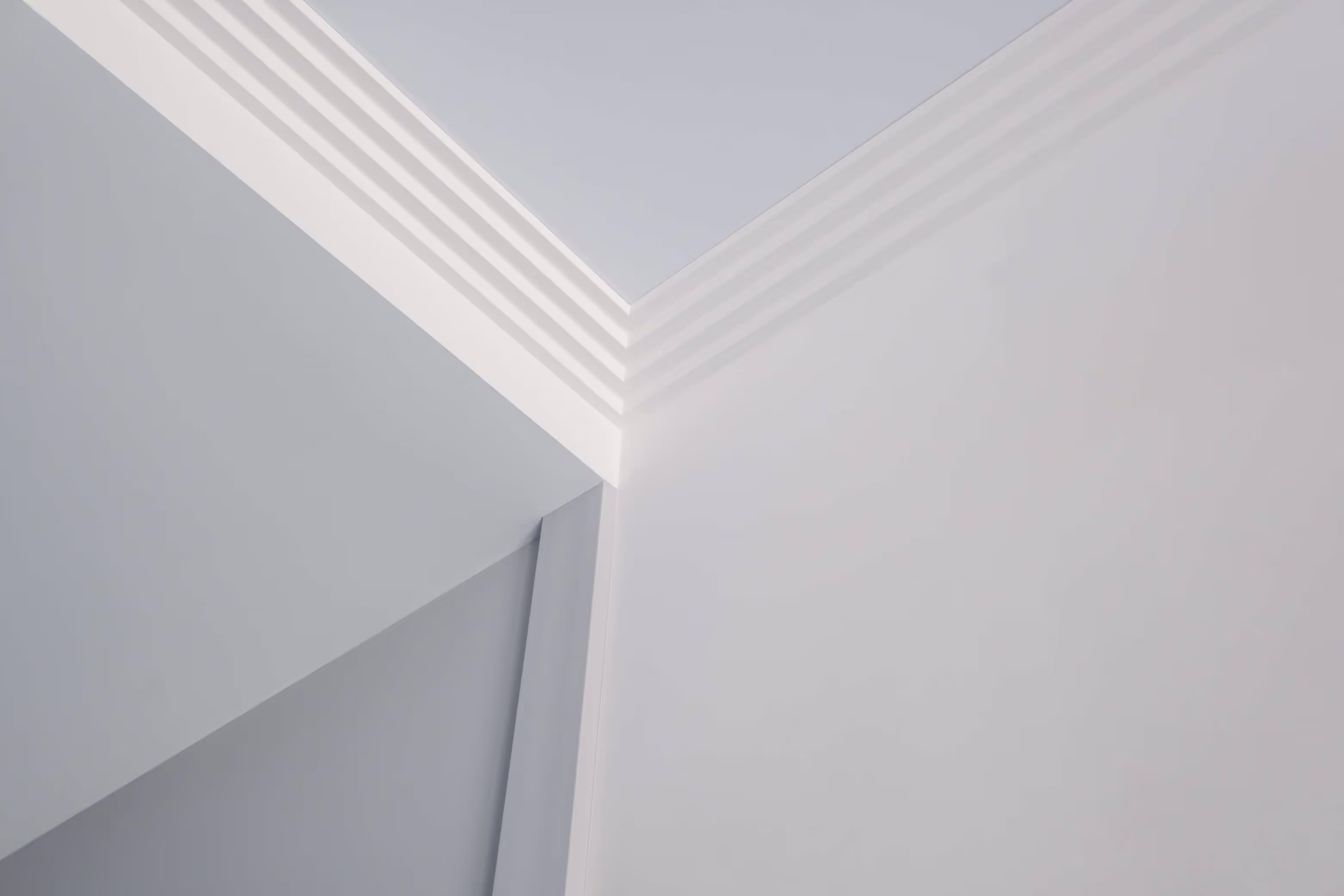 Photo of room corners with finishing