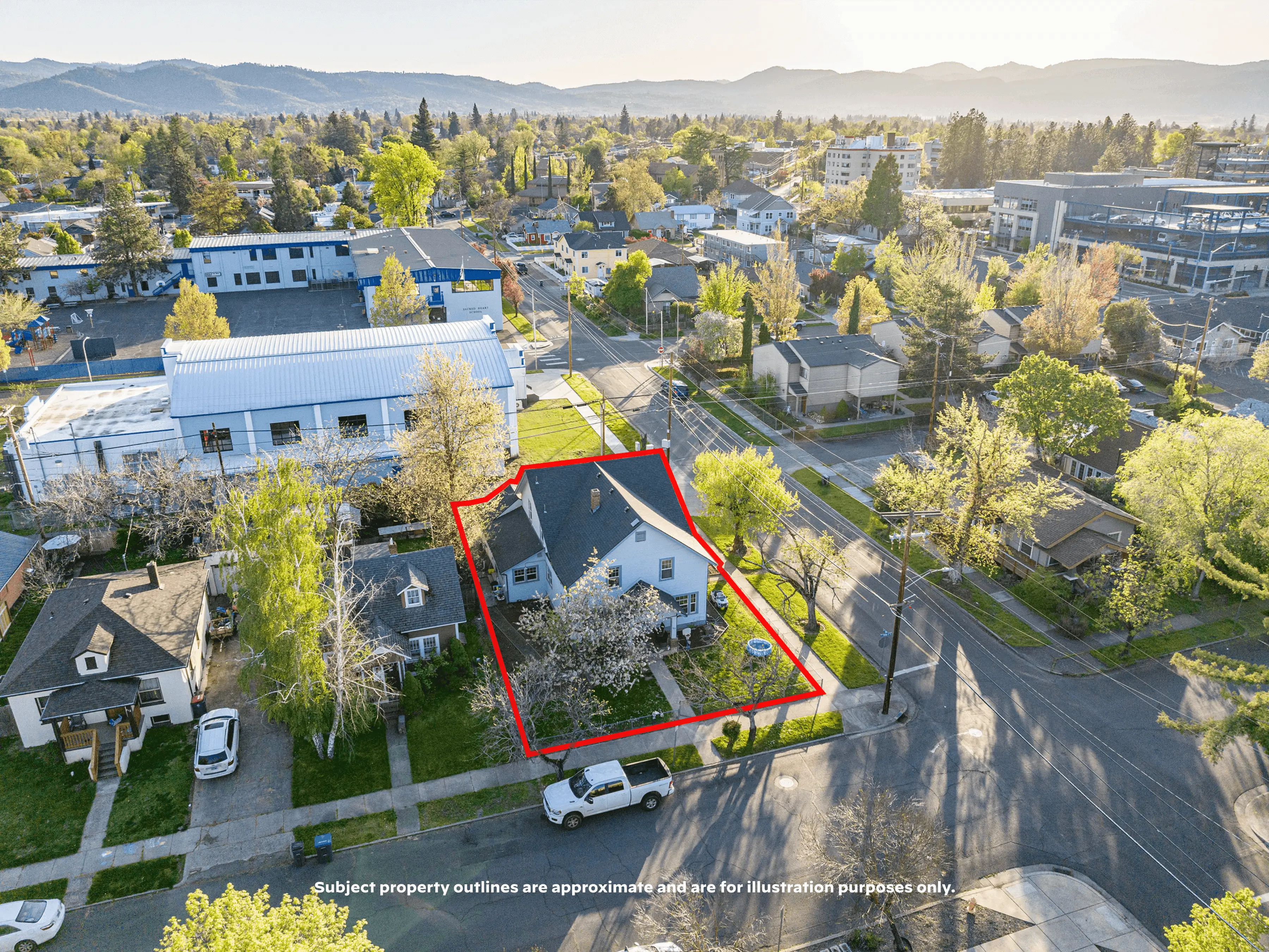 8-Bed Former Residential Treatment Facility - 404 S Grape St