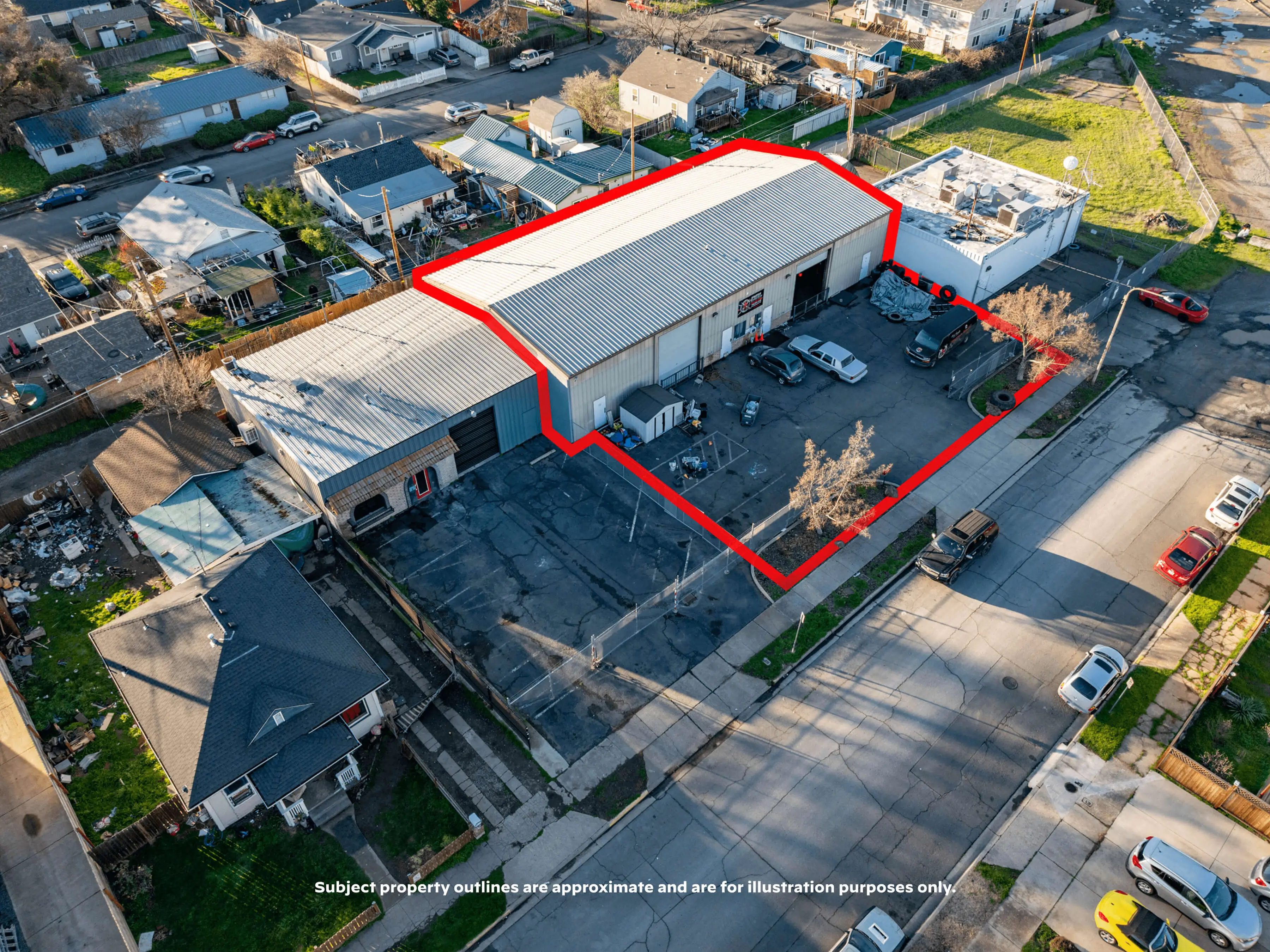 Centrally Located Flex Warehouse - 729 Welch St