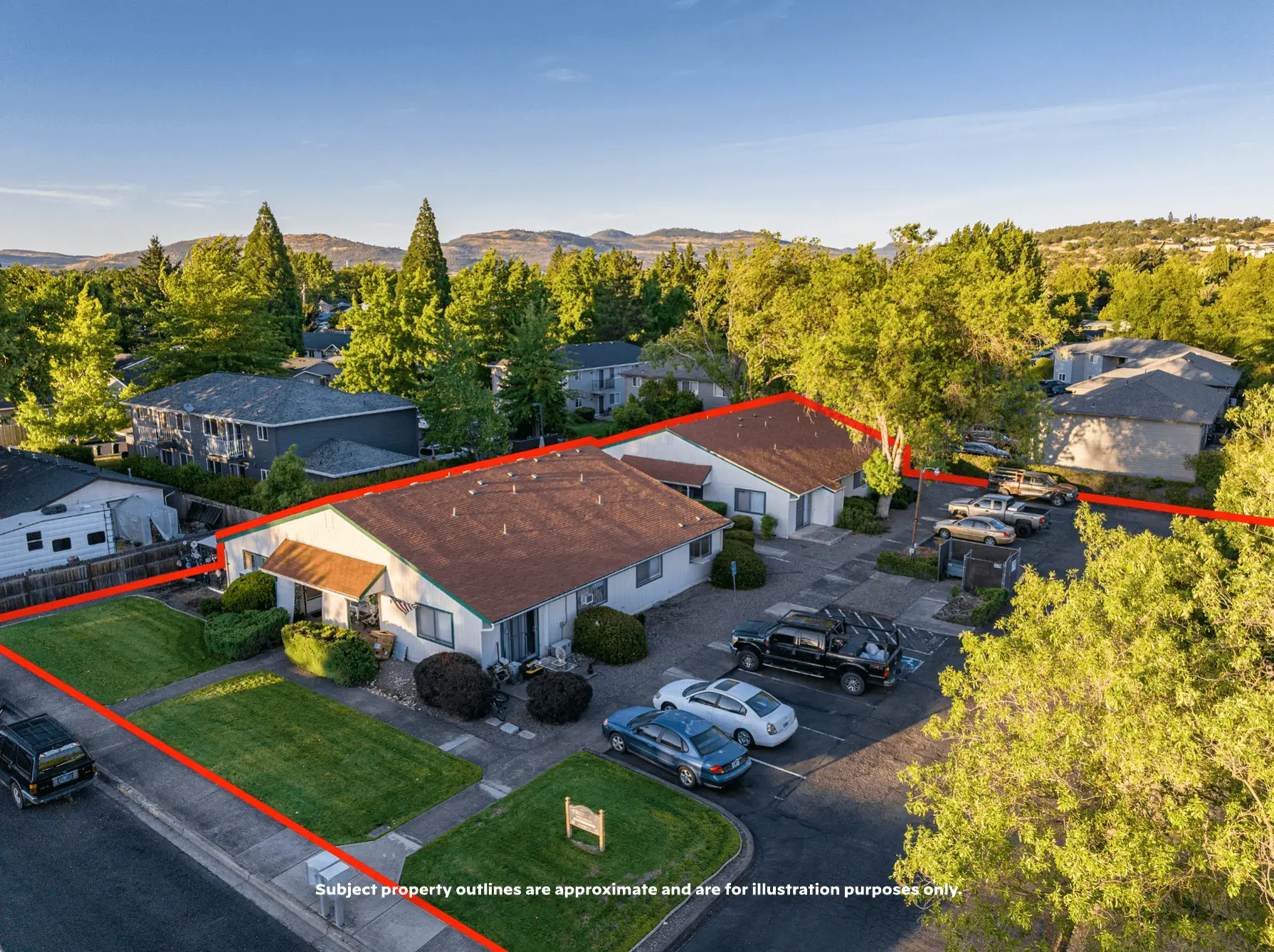 8-Unit Oregon Apartment Complex Trades for $1.13M