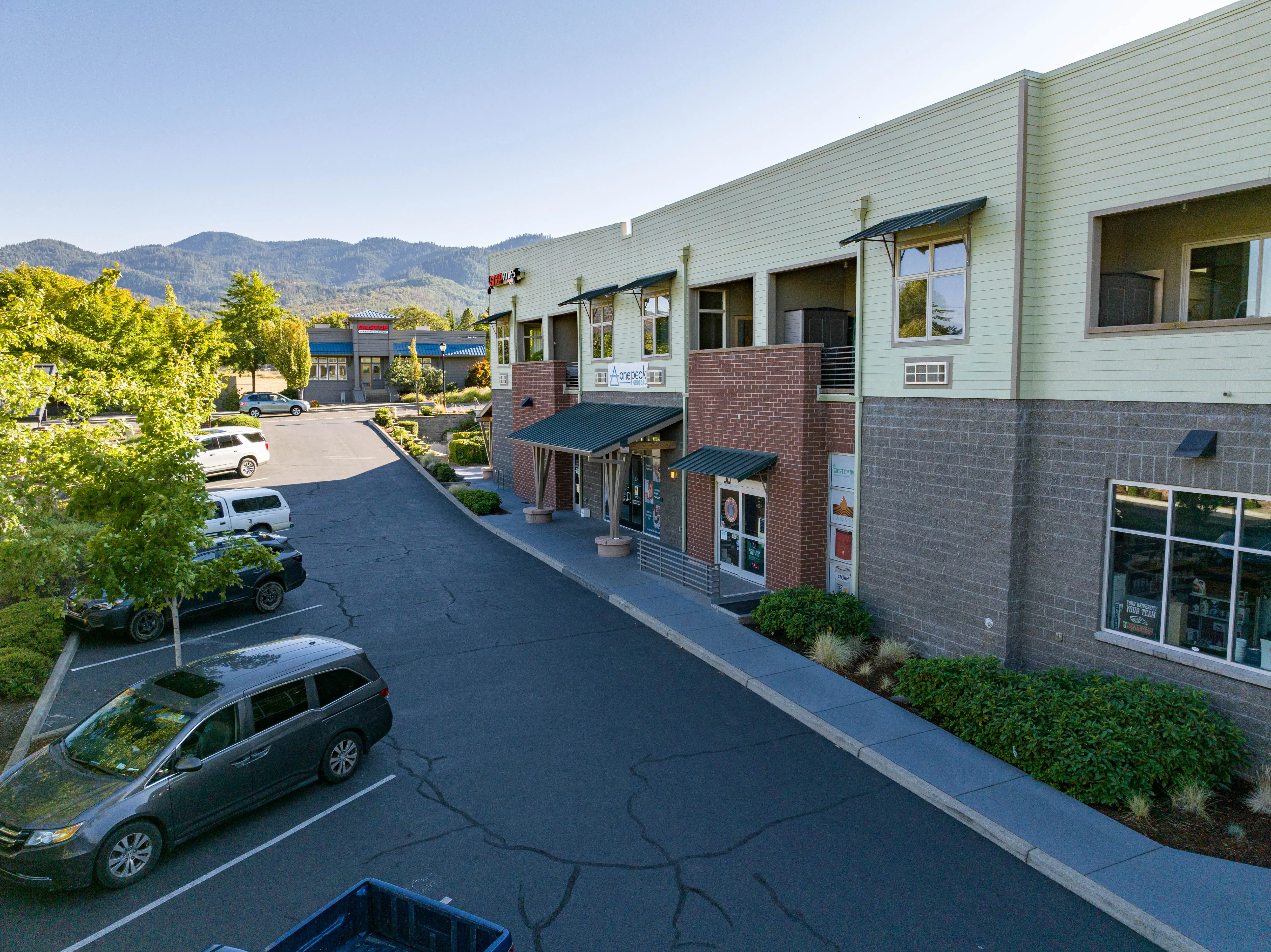 Ashland, OR Net Leased Medical Clinic Condo Sells for $650k
