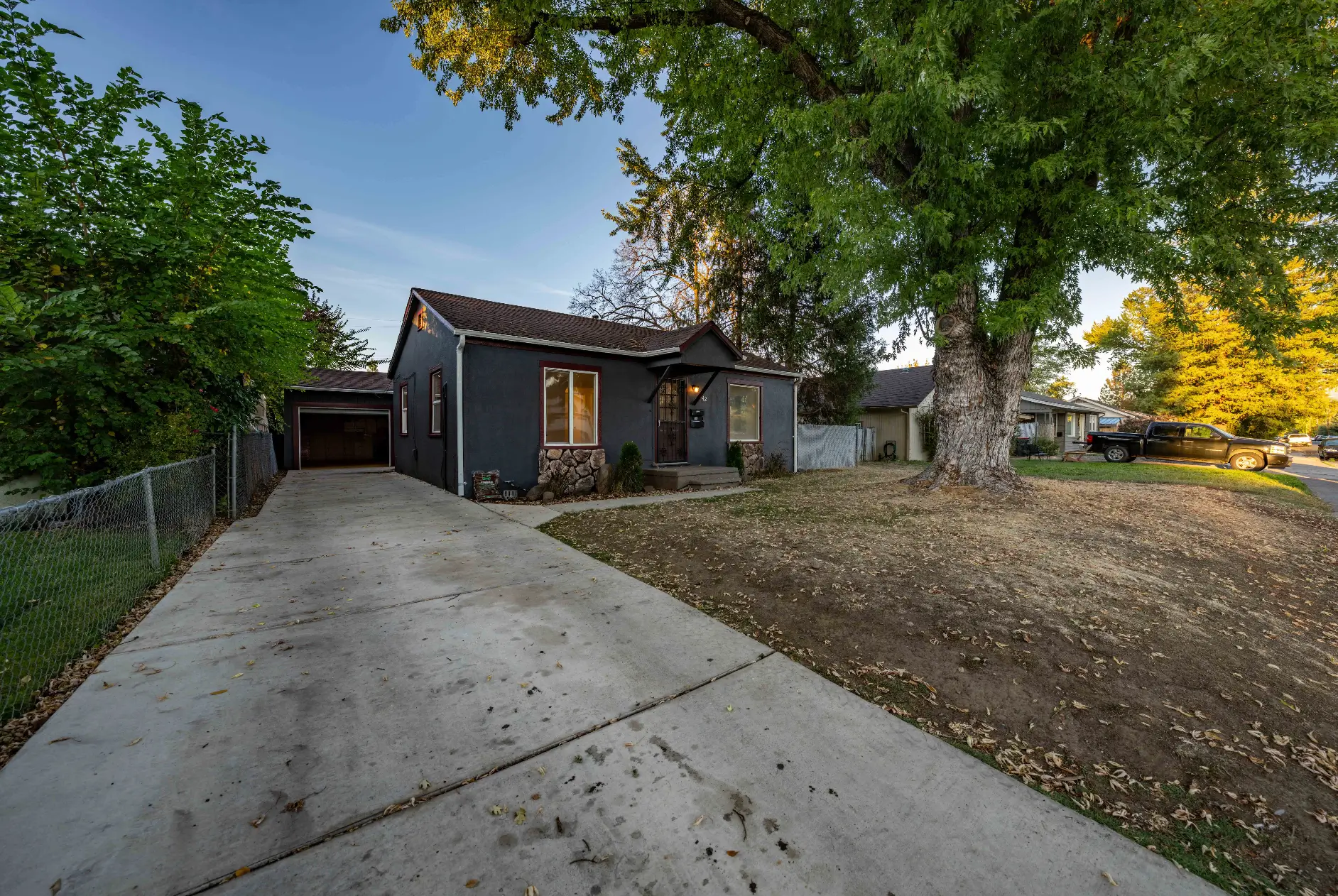 Renovated Duplex in Medford - 842 W 13th St