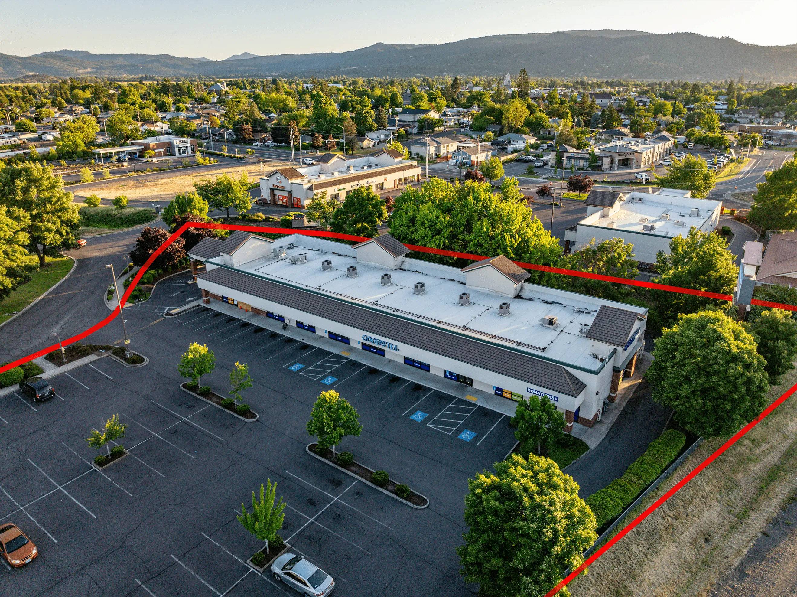 Freestanding Retail Building for Lease - 1249 Plaza Blvd