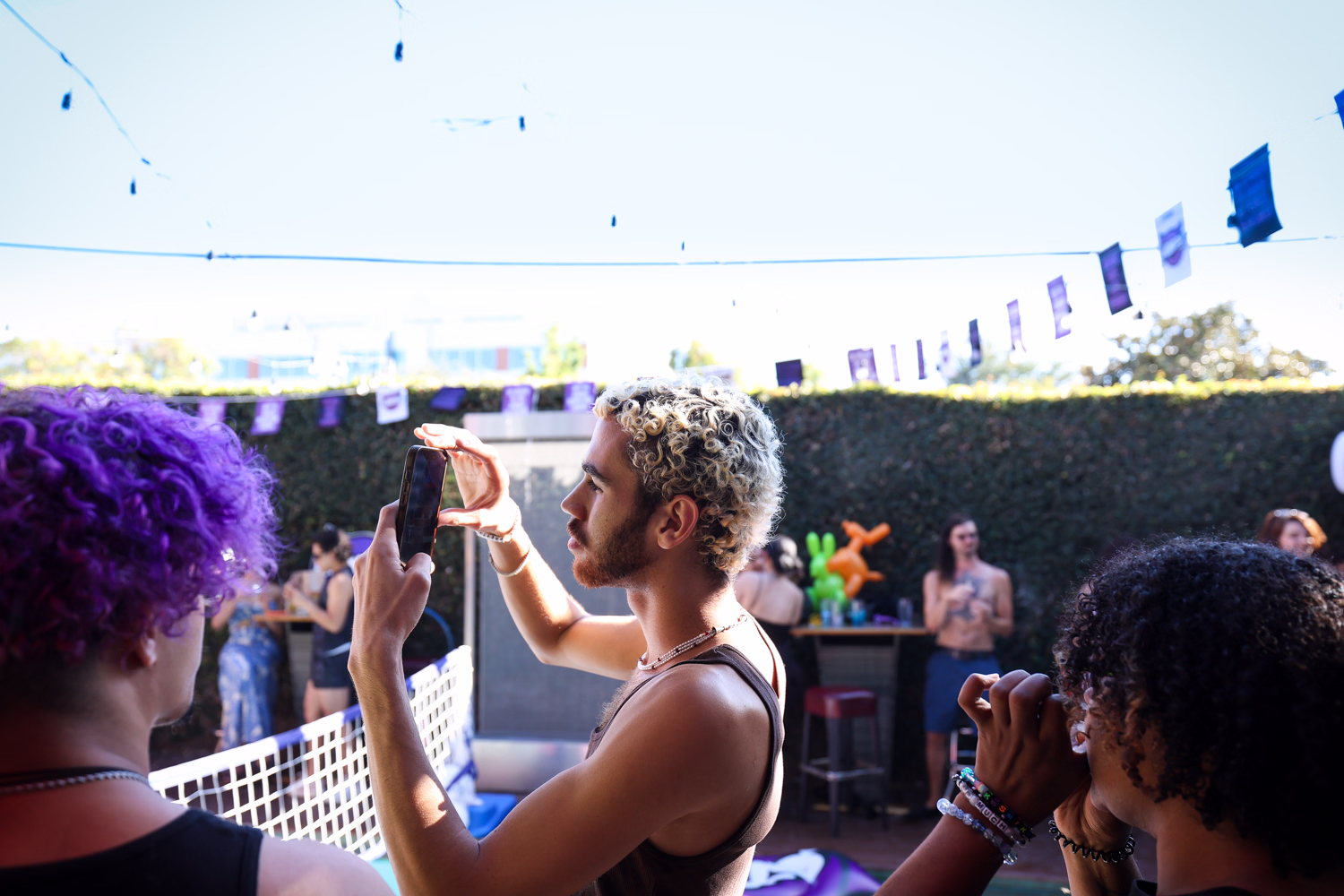 Lokera Latin Pool Party