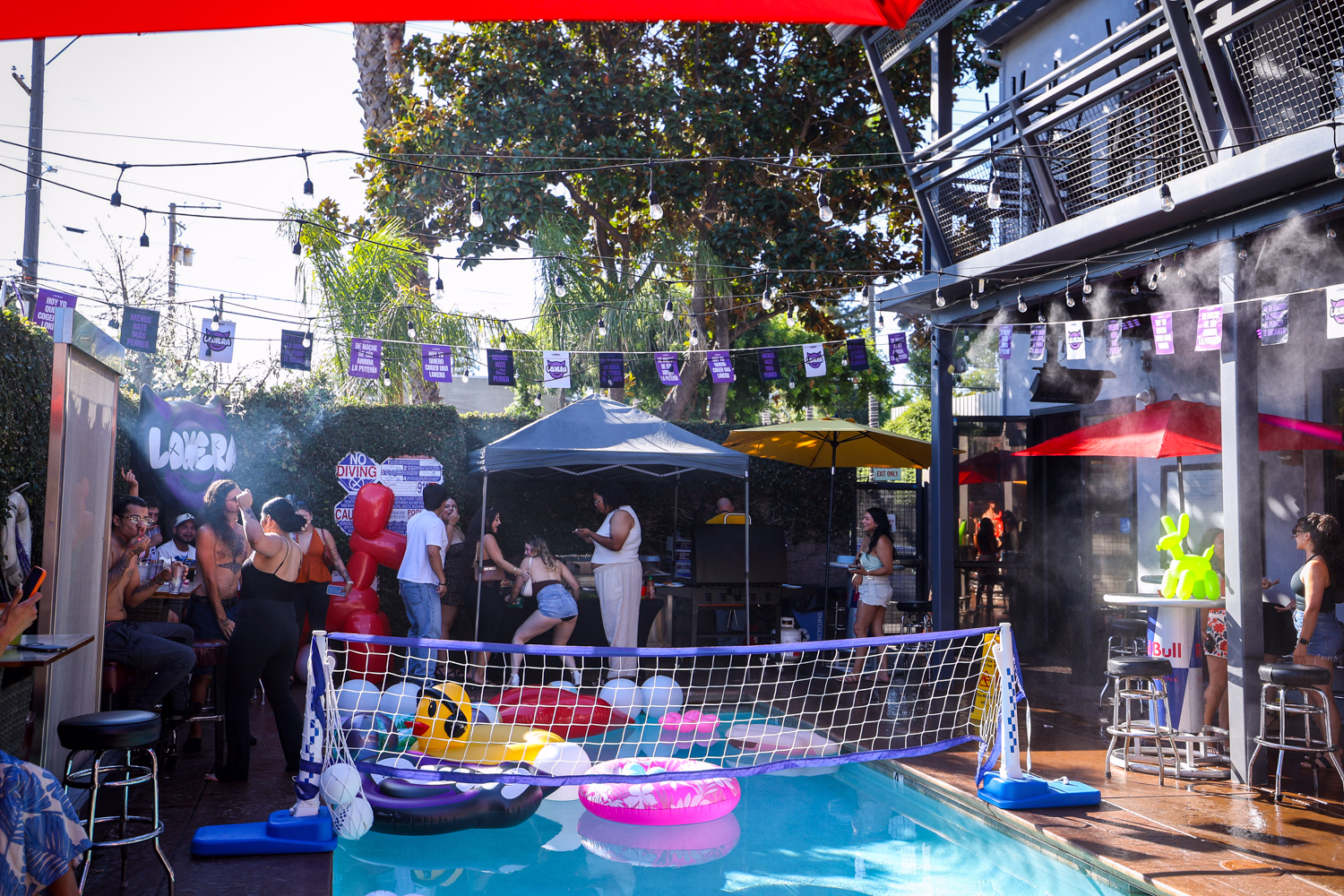 Lokera Latin Pool Party