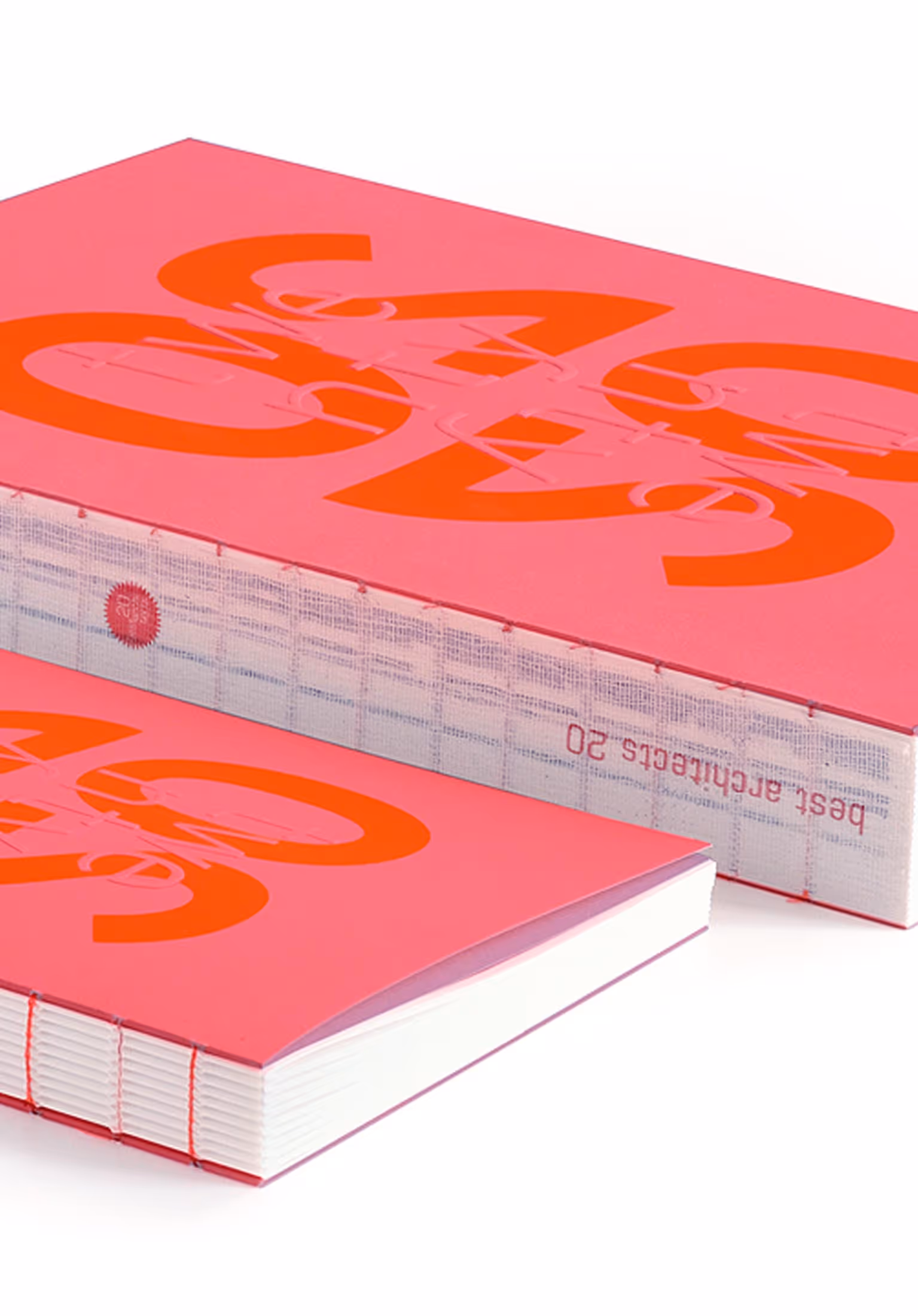 best architects 20 – hochwertig produziertes und mit dem Red Dot Award ausgezeichnetes Architekturbuch, gedruckt von backesDruck in Zusammenarbeit mit Zinnobergrün.