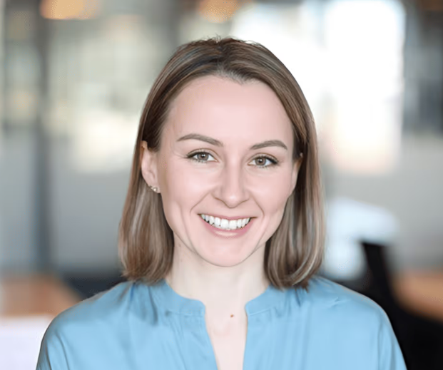 Tanya Slyvkin, founder and CEO of Whitepage Studio, leading pitch deck consultant in the US for 2026