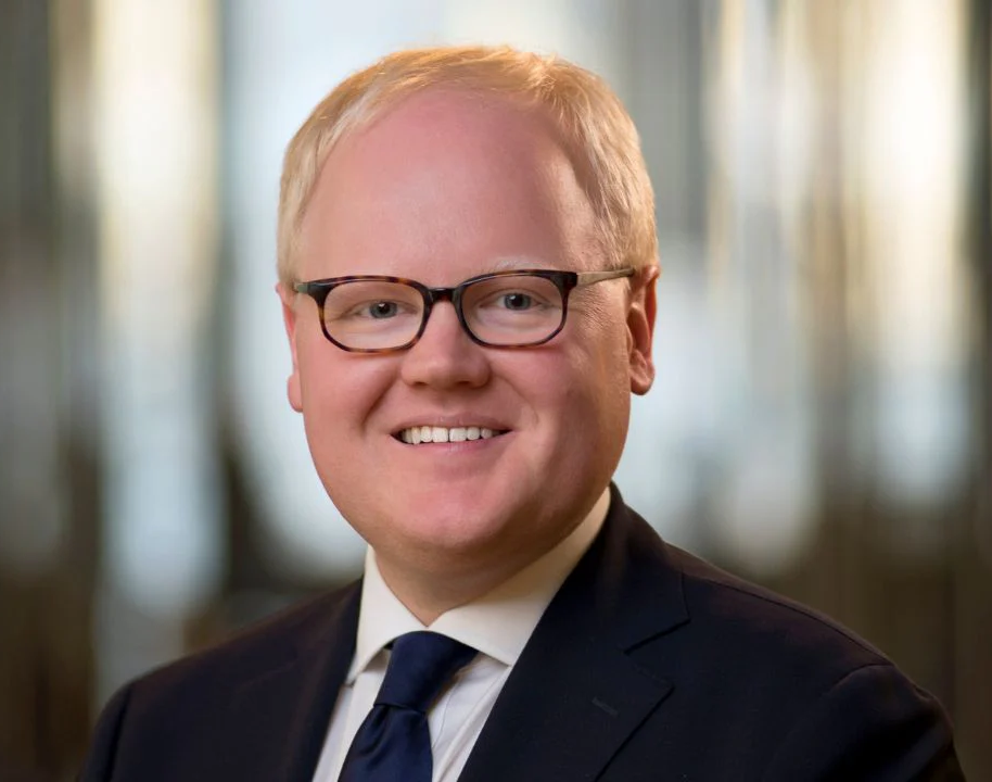 Jay Dickieson, founder and Managing Director of PitchBuilder, pitch deck expert serving 600 founders