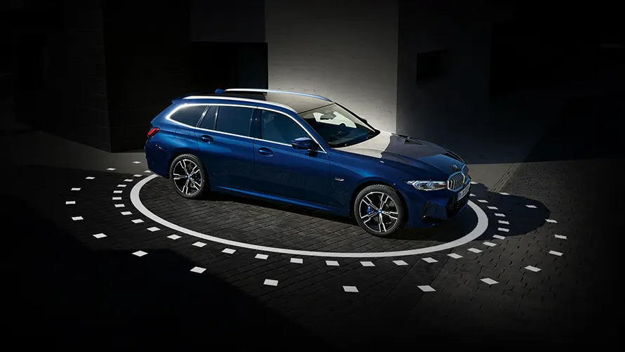 Blauer BMW in einem 360-Grad-Ansichtsmodus – Rundum-Ansicht für maximale Transparenz im Autohaus BMW Köhler in Karlstadt