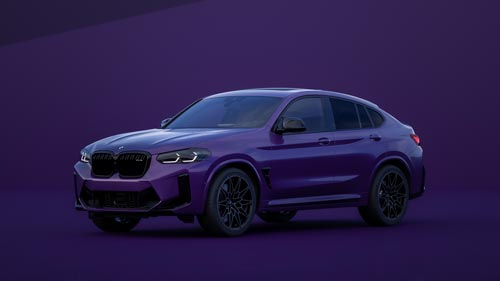 BMW X4 Competition  in einem purpurnen Studiosetting – modernes Design und Innovation im Autohaus BMW Köhler in Karlstadt