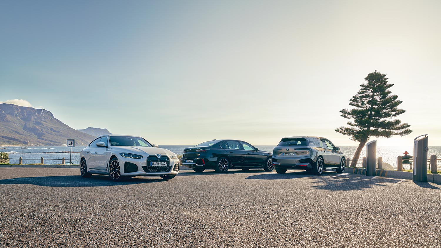 BMW-Modelle an einem Bergpanorama – Fahrspaß und Performance im Autohaus BMW Köhler in Karlstadt