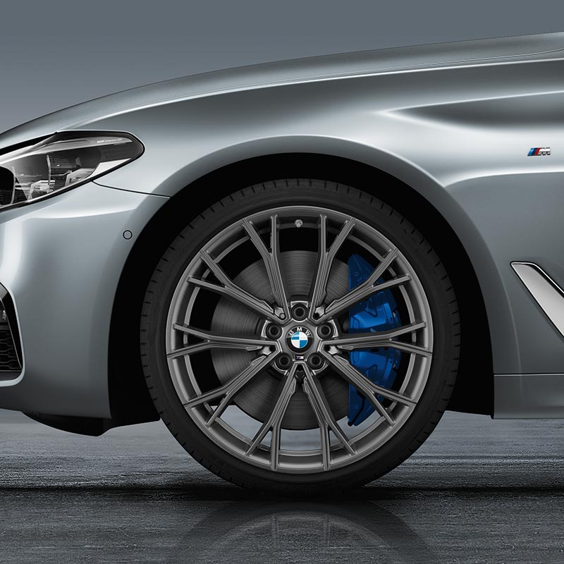 BMW-Rad mit 20 Zoll Felge M Performance Doppelspeiche 669 M – Dynamische Akzente im Autohaus BMW Köhler in Karlstadt