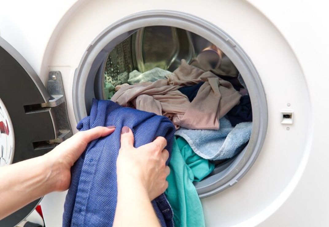 Signs Your Ellwood City Dryer Vent Needs Immediate Attention