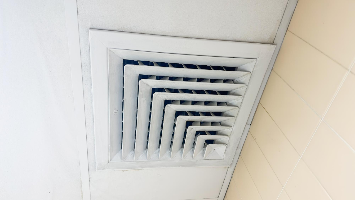 Solving Airflow Inefficiencies in Your North Royalton Home's Duct System