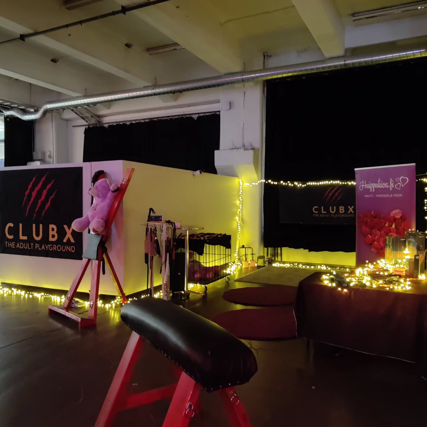 @s3xhibition messut huomenna ja lauantaina @kaapelitehdas 

Tervetuloa moikkaamaan meitä messuosastolla B
