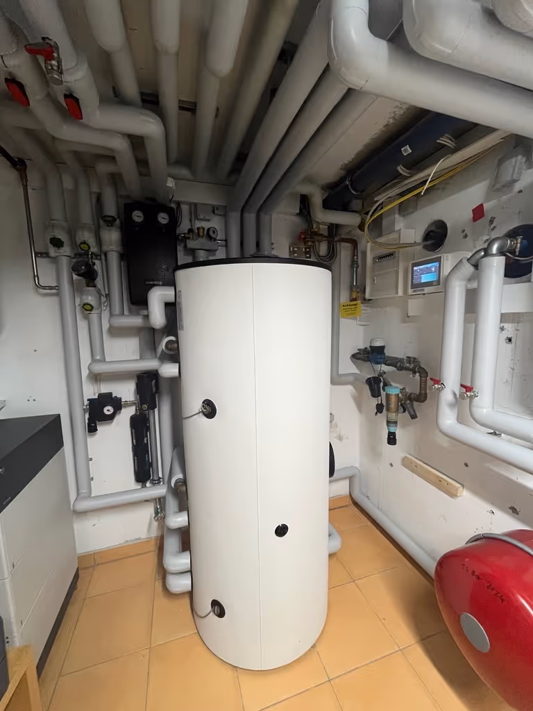 Wärmepumpe im Keller