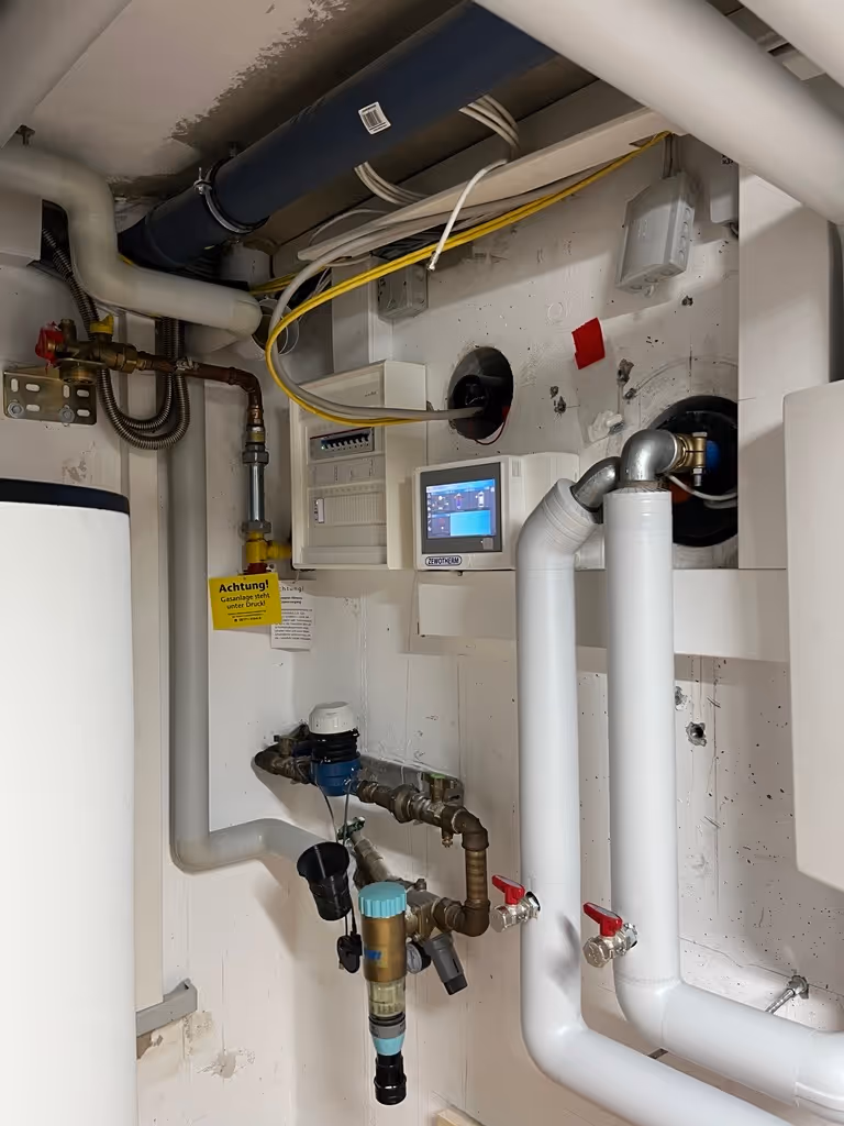 Wärmepumpe im Keller