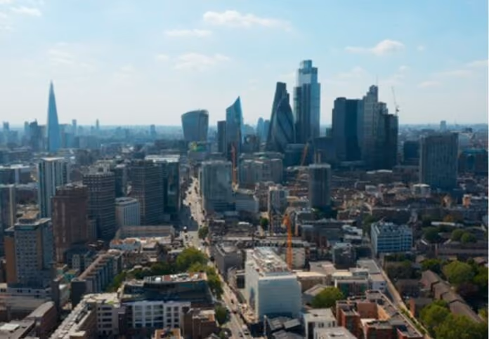Driving Innovation: TfL Partners with Mercedes-Benz