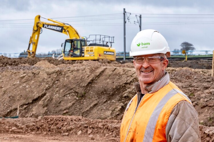 Element One Project: Pioneering Hydrogen Power in Construction with Government Grants