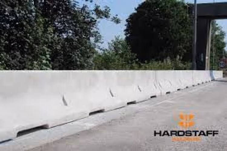 Hardstaff Barriers' Innovation: Low-Carbon Concrete for Sustainable Traffic Control